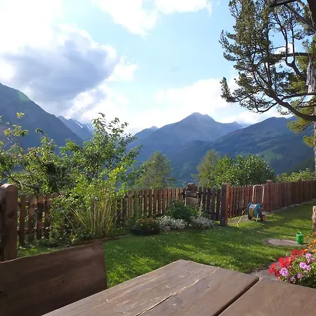 Zirbenhof Lantgård *