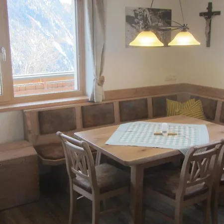 Zirbenhof Lantgård Heiligenblut