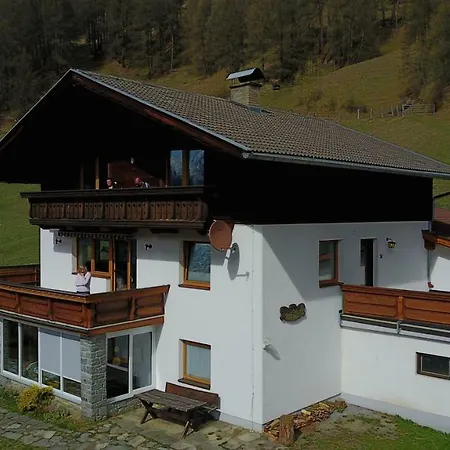 Gospodarstwo agroturystyczne Zirbenhof *